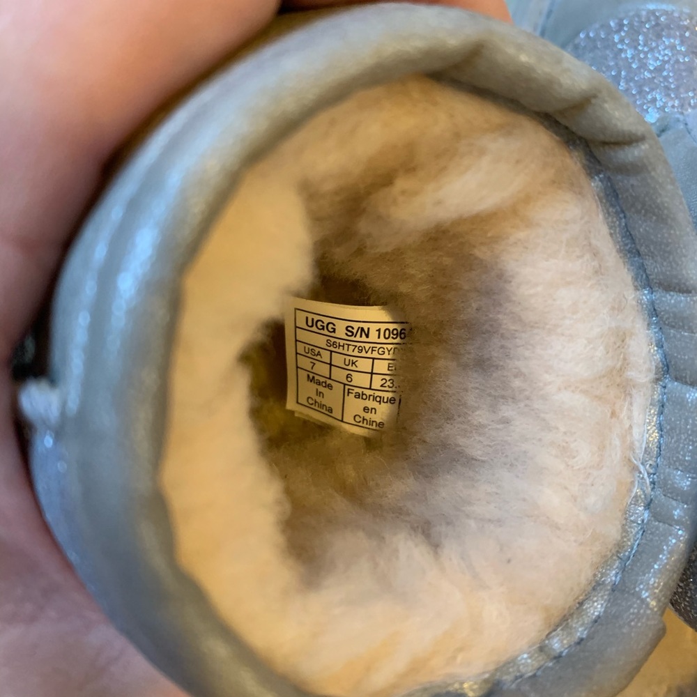 Silver patchwork Uggs - Picture 4 of 5